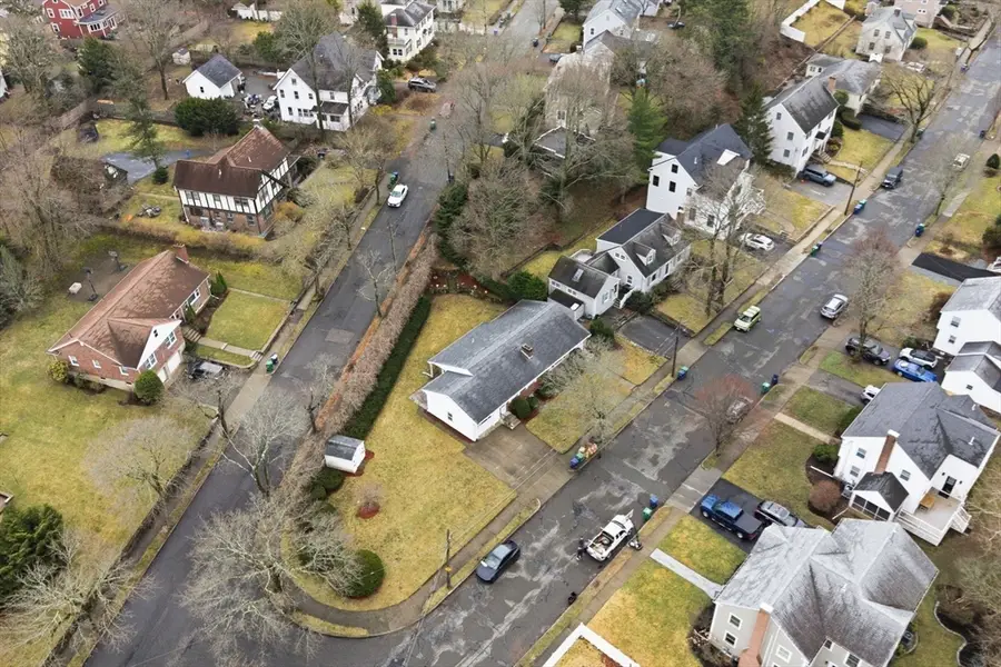 14 Schofield Dr, Newton, MA 02460 - #2