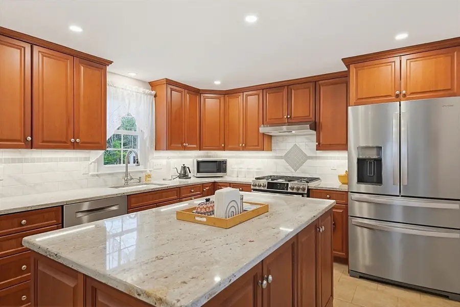 77 Shallow Pond Ln, Plymouth, MA 02360 - #3