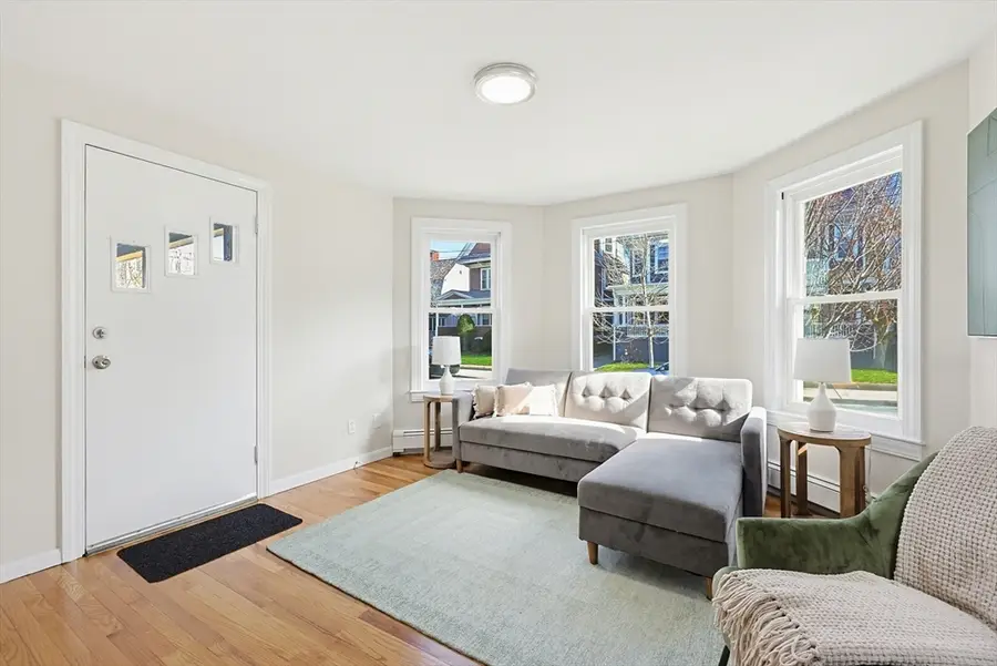 7 Hampshire St, Everett, MA 02149 - #3