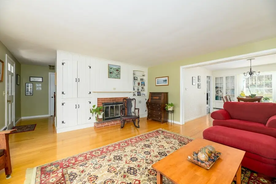 14 Wyndhurst Dr, Holden, MA 01520 - #3