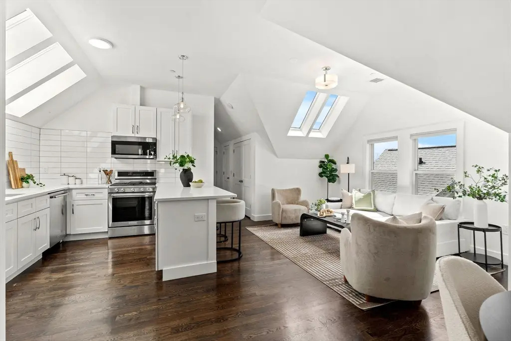 9 Upham Ave #3, Boston, MA 02125 - #1