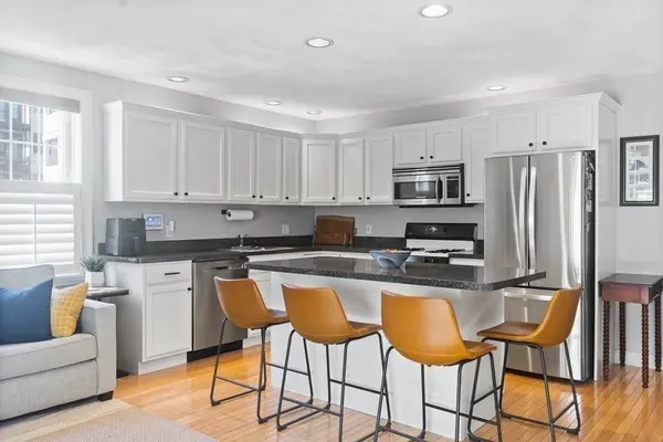 194 E St #1, Boston, MA 02127