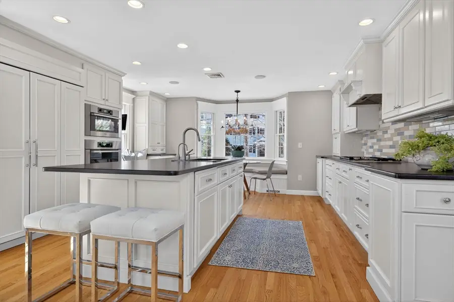 15 Standish Cir, Wellesley, MA 02481 - #3