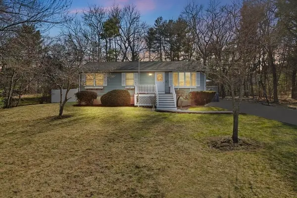 71 Wren St, Taunton, MA 02718