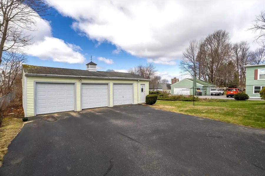 213 Regan St, Gardner, MA 01440 - #3