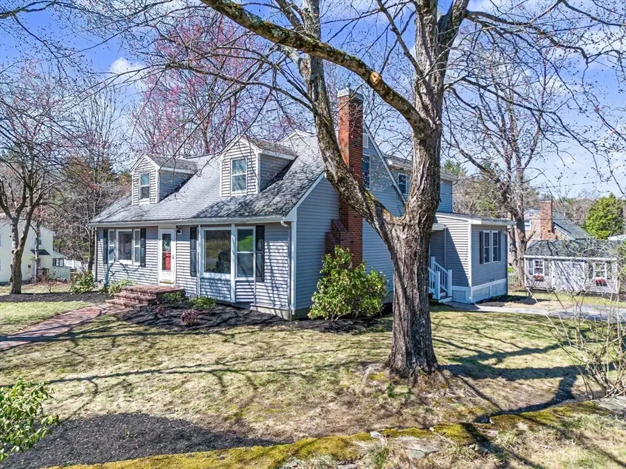 1 Phyllis Rd, Foxboro, MA 02035 - #2