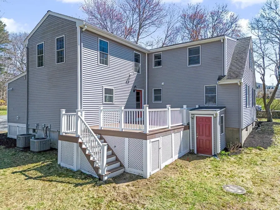 1 Phyllis Rd, Foxboro, MA 02035 - #3