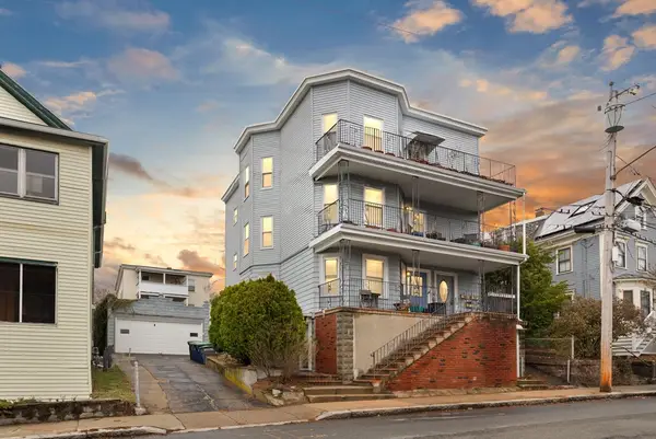 33 Newbury #1, Somerville, MA 02144