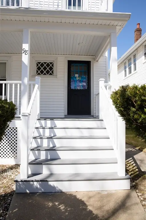 98 Harlow St, Arlington, MA 02474 - #2