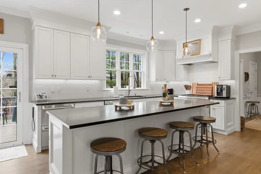 20 Huckleberry Rd, Hopkinton, MA 01748 - #3