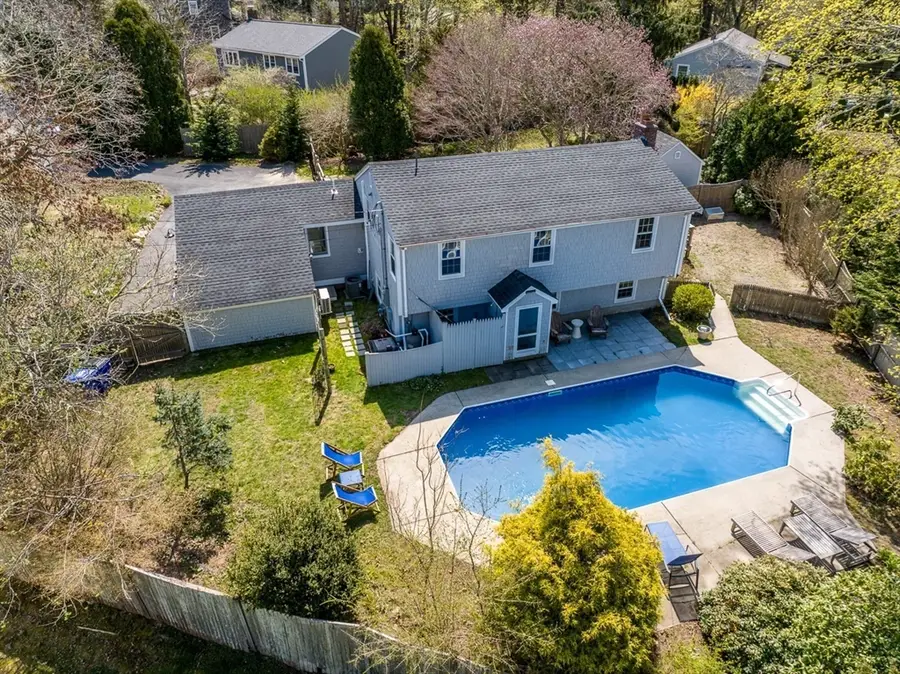 8 Elizabeth Rd, Pocasset, MA 02559 - #3