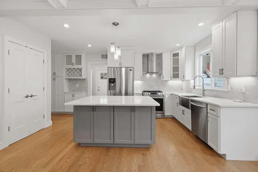 11 Ricker Ter #1, Newton, MA 02458 - #3