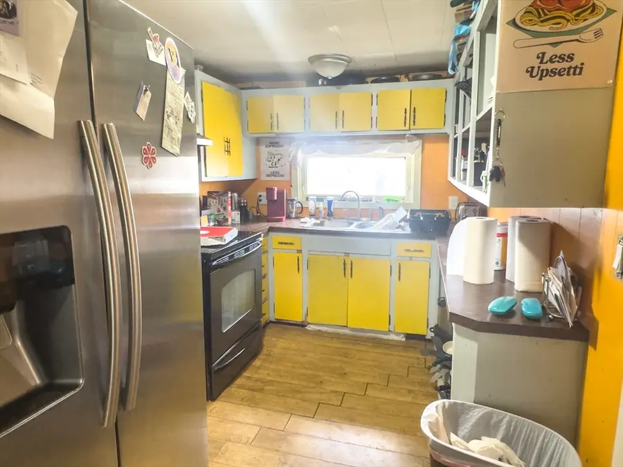 93 Greenwood St, Gardner, MA 01440 - #2