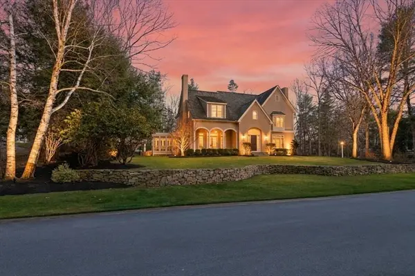 6 Preservation Way, Medfield, MA 02052