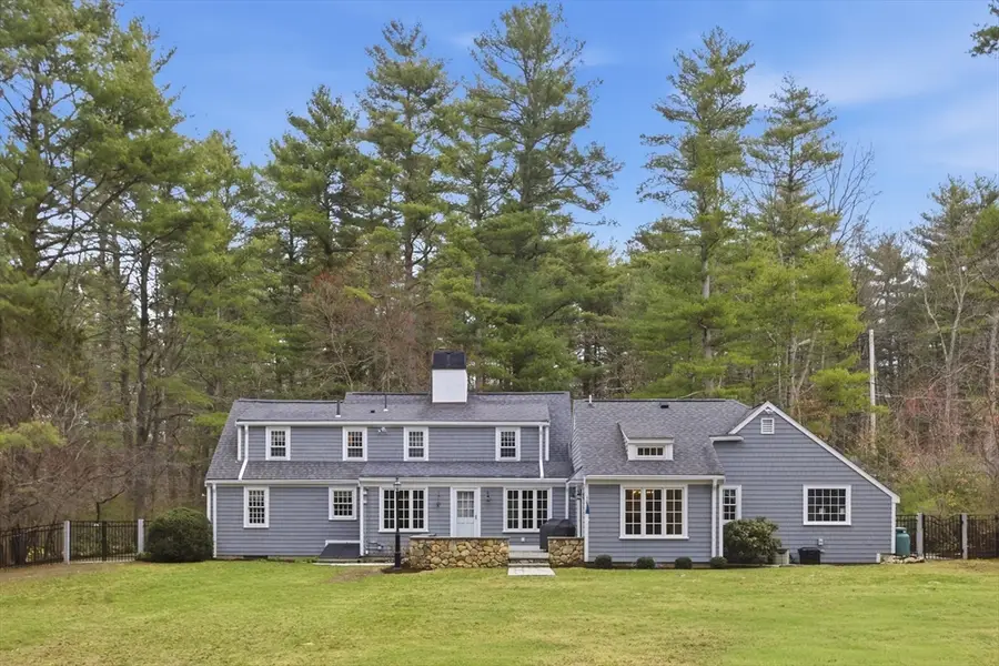 65 Walpole St, Dover, MA 02030 - #2