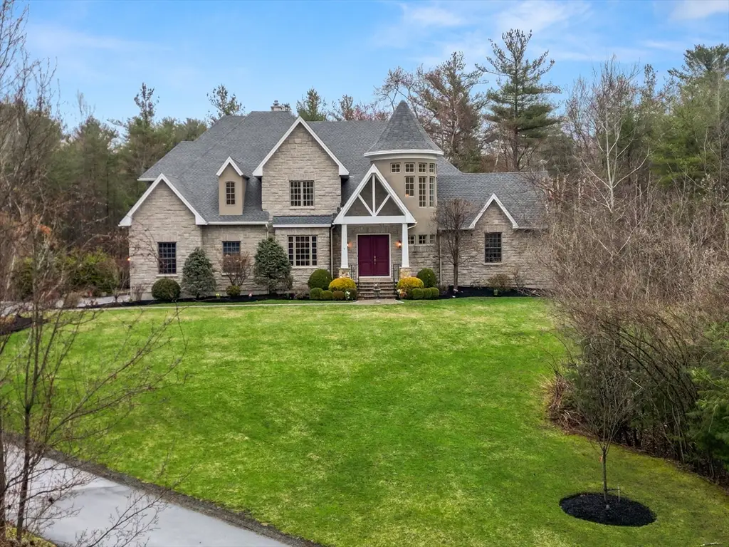 9 Janice Ave, North Reading, MA 01864 - #1