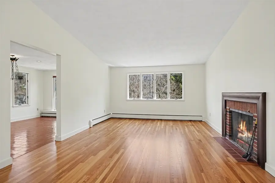 605 Chestnut St, Lynnfield, MA 01940 - #3