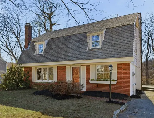 2 North Street, Merrimac, MA 01860