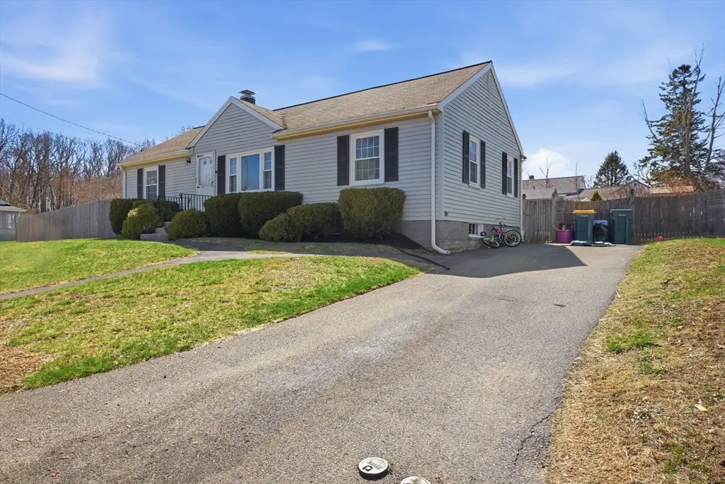77 Clapp St, Abington, MA 02351 - #1
