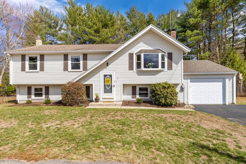 50 Harlow Rd, Rockland, MA 02370 - #1
