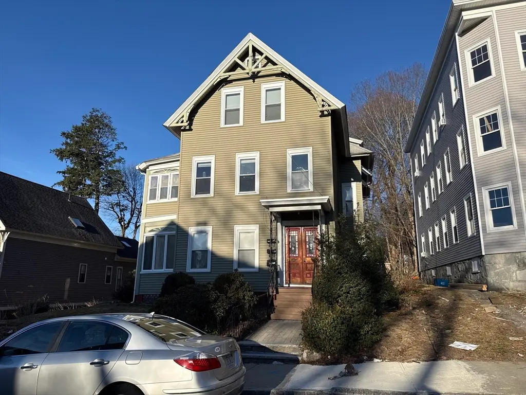 26 Lee St, Worcester, MA 01602 - #1