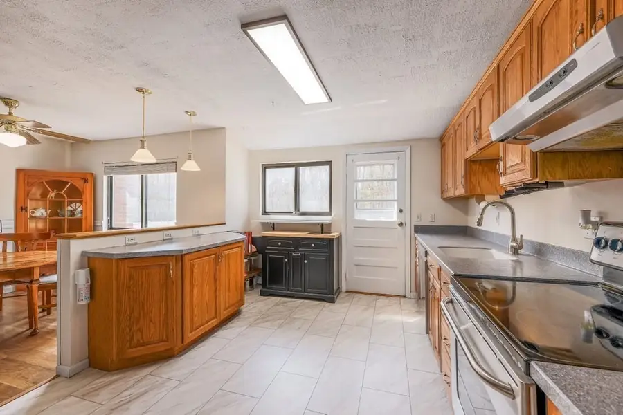 44 Temi Rd, Holliston, MA 01746 - #3