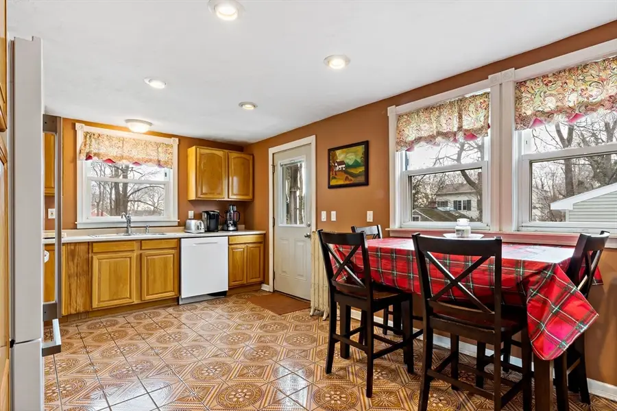 86-88 Division St, North Attleboro, MA 02760 - #3