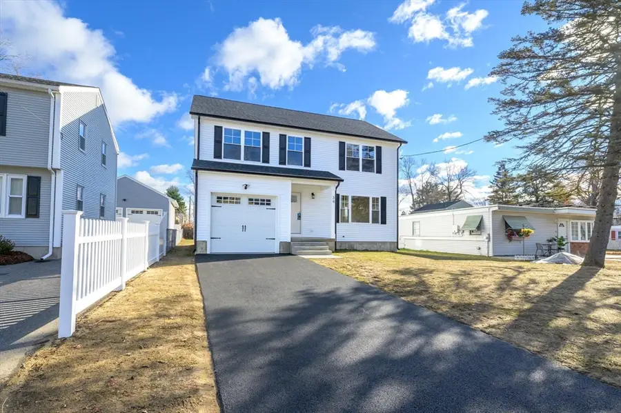 39 Wallace, Springfield, MA 01119 - #3