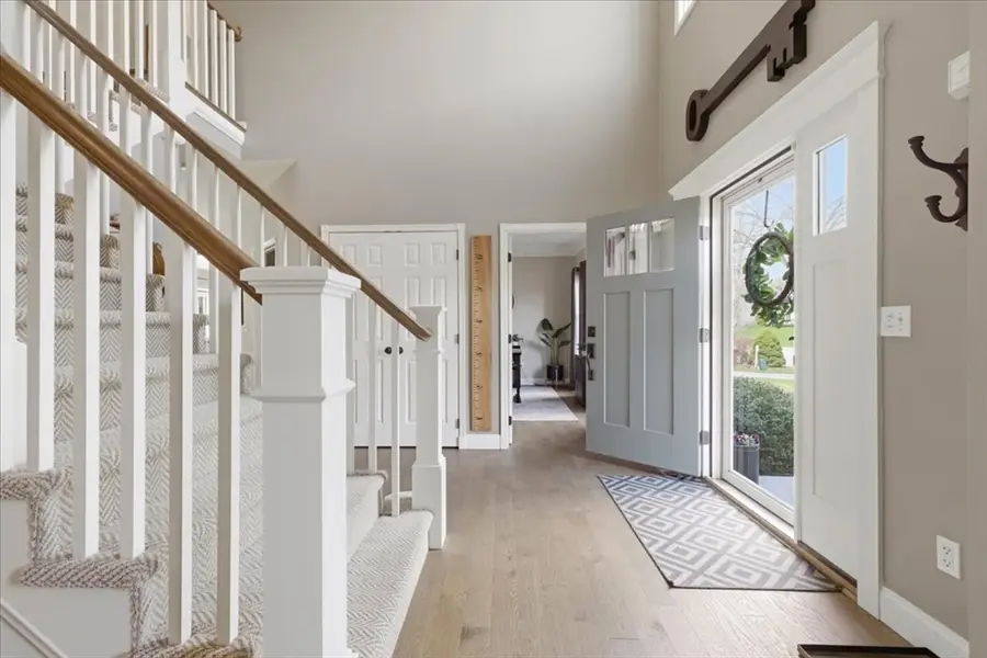 24 Winthrop Dr, Franklin, MA 02038 - #3