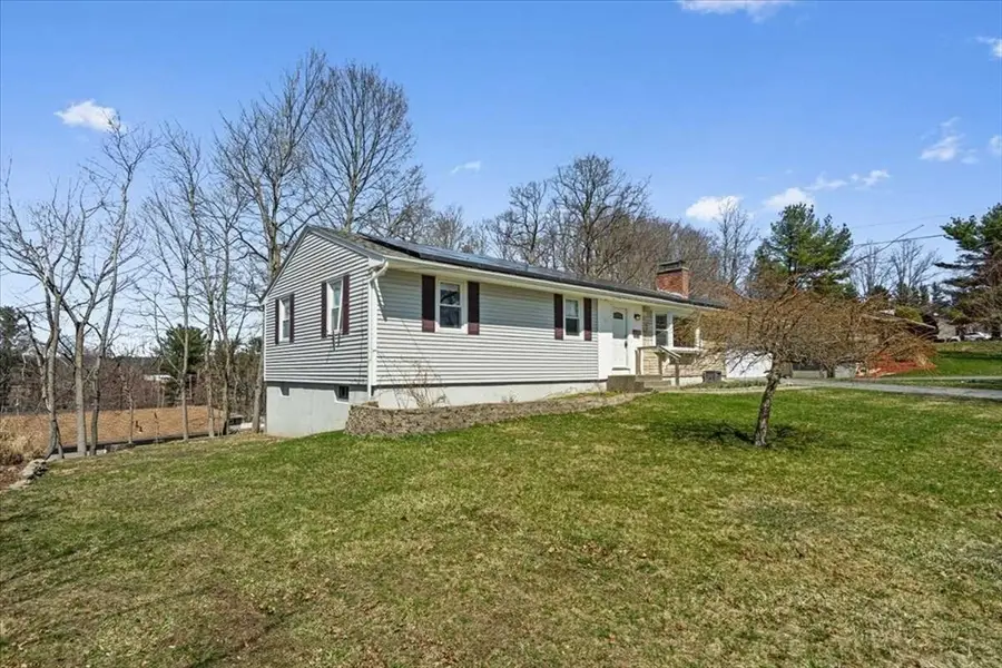 77 Zenith Dr, Worcester, MA 01602 - #3