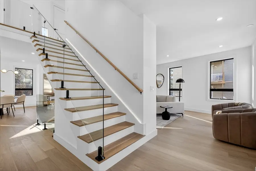 24 Newell St, Cambridge, MA 02140 - #2