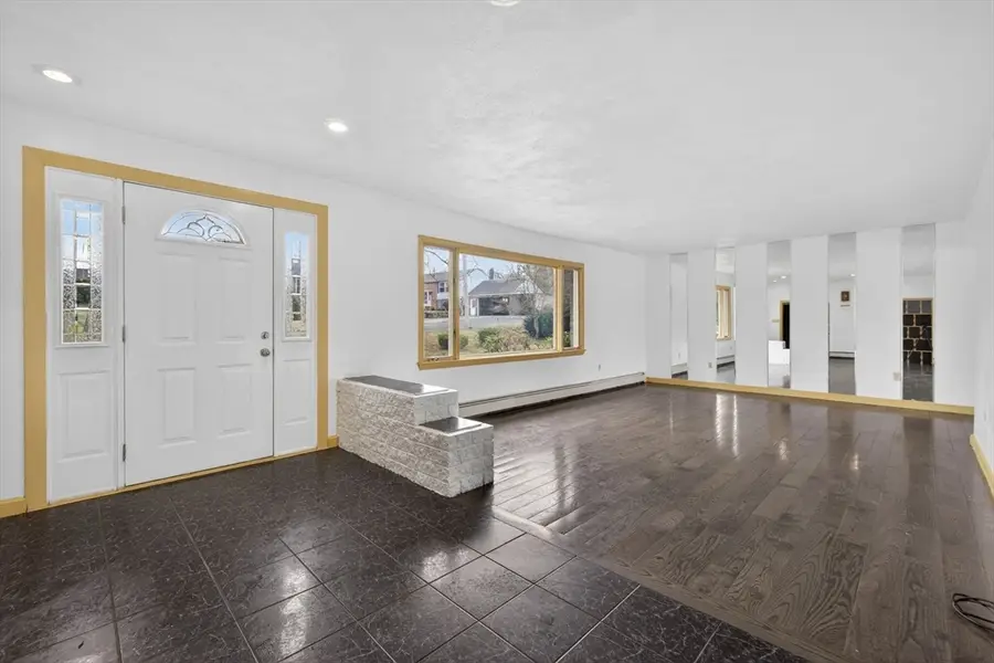 7 Liberty St, Framingham, MA 01702 - #3