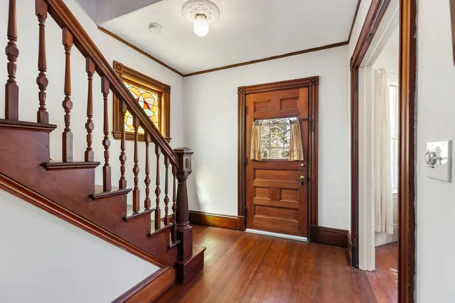 21 Montague St, Arlington, MA 02474 - #3