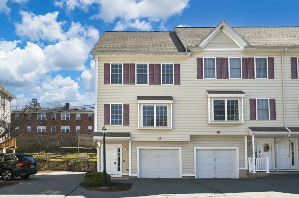 15 Alton St #9, Lowell, MA 01852 - #1