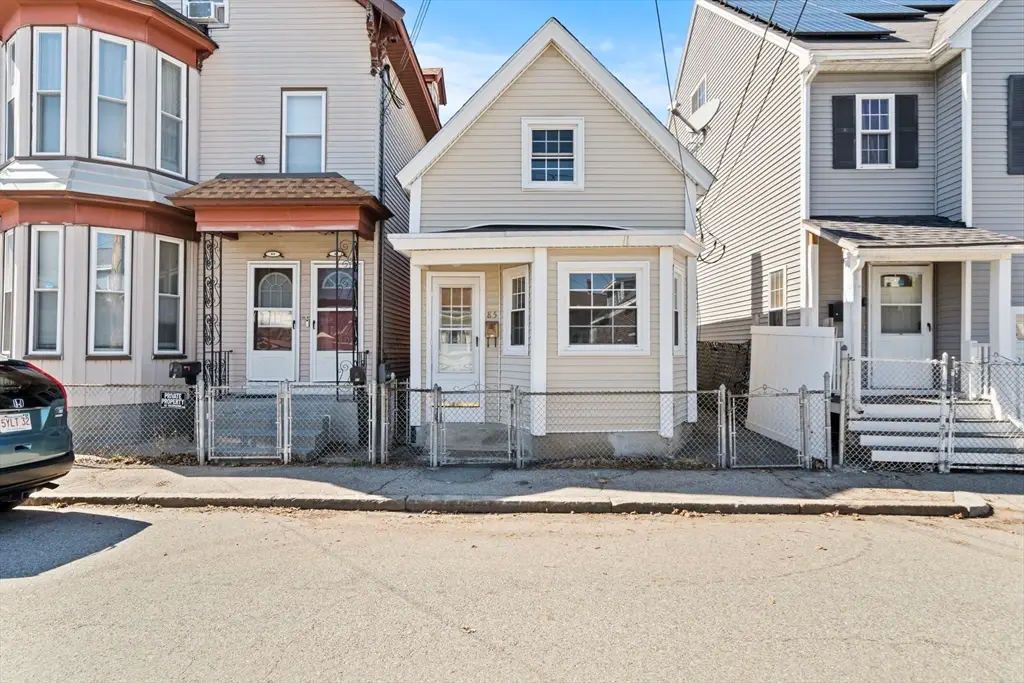 85 Kinsman Street, Lowell, MA 01852 - #1