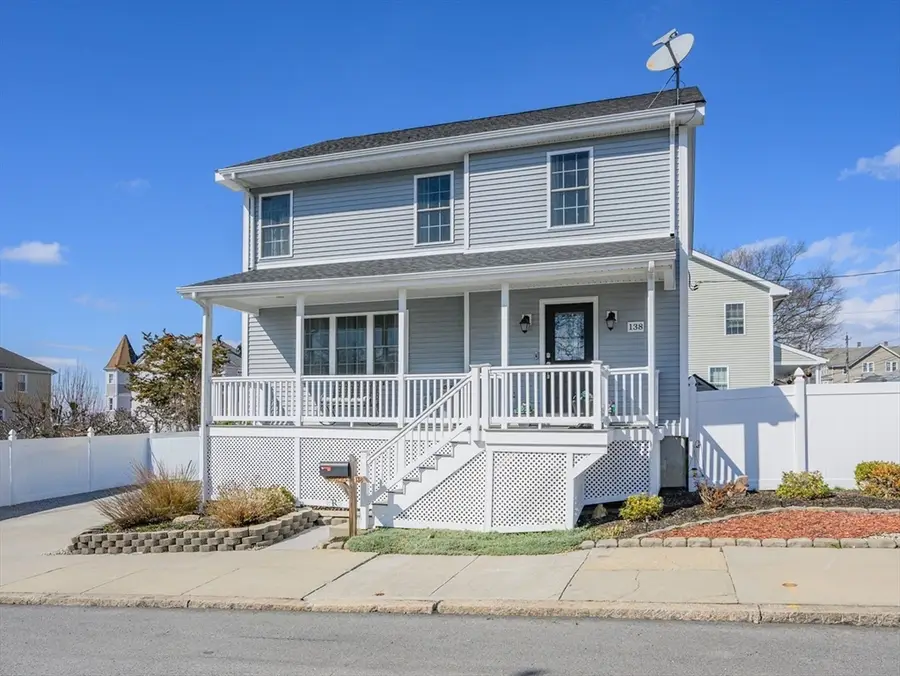 138 Sprague St, Fall River, MA 02724 - #3