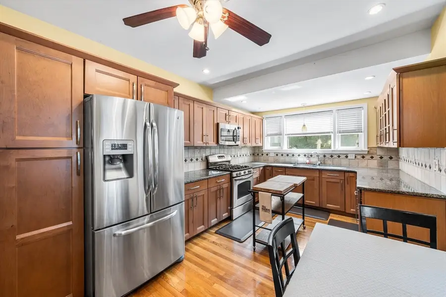 55 Trull St, Somerville, MA 02143 - #3