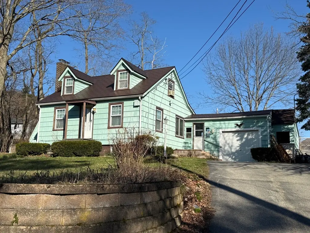 3 Ferry Rd, Haverhill, MA 01835 - #1