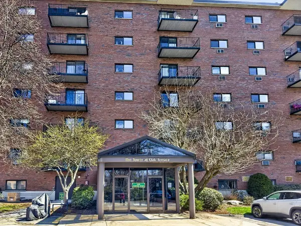 1321 Worcester Rd #506, Framingham, MA 01701