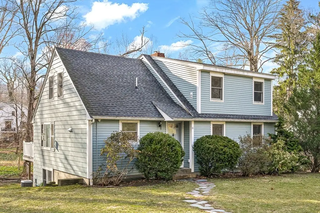 11 Springdale, Wellesley, MA 02481 - #1