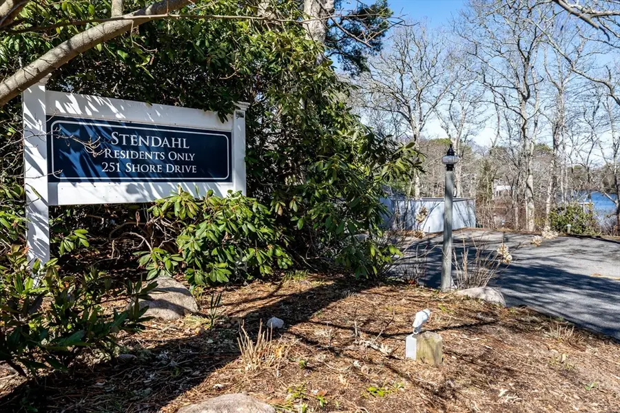 251 Shore Dr #D1, Mashpee, MA 02649 - #2