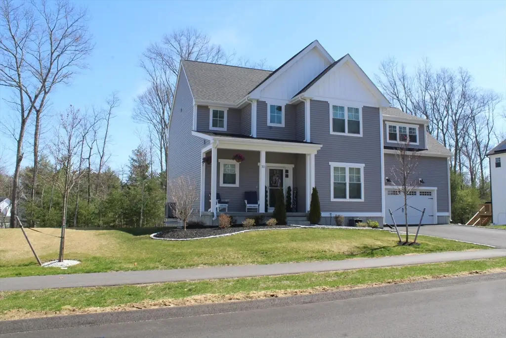 31 Lilac Ave, Bellingham, MA 02019 - #1