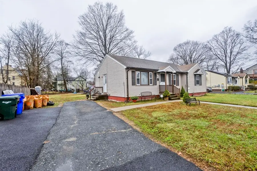 93 Pendleton Ave, Springfield, MA 01109 - #3