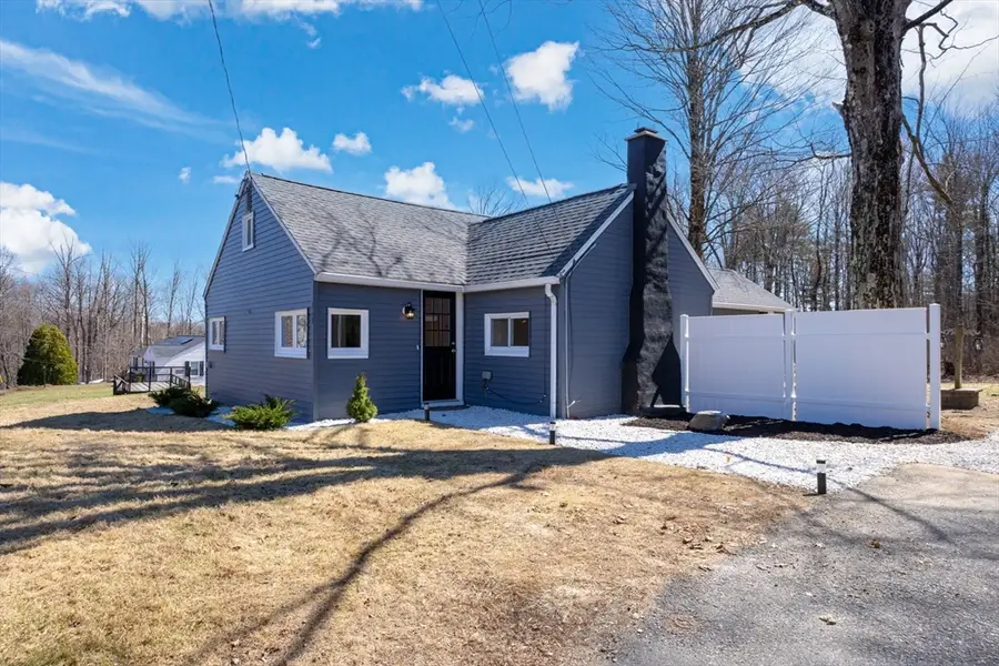 142 Whiting St, Lunenburg, MA 01462 - #2