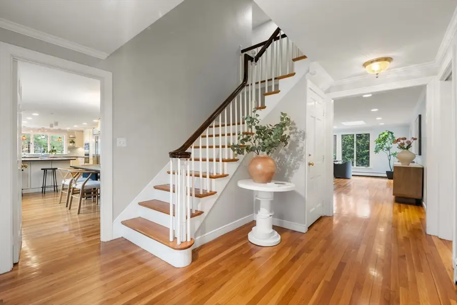 199 Country Rd, Weston, MA 02493 - #2