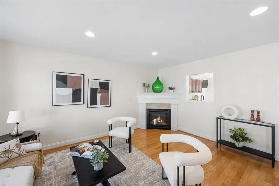 4 Kensington Way #4, Tewksbury, MA 01876 - #3