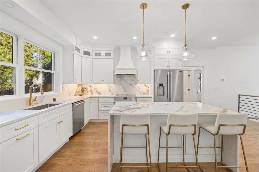 31 Houghton St #A, Somerville, MA 02143 - #1