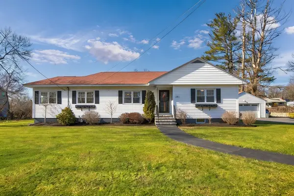 21 Huntington Ave, Methuen, MA 01844
