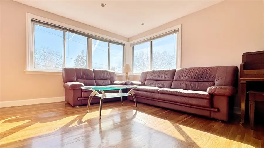 22 Ames St, Quincy, MA 02169 - #3