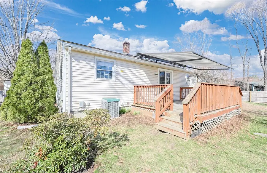 47 Sleepy Hollow Dr, Cumberland, RI 02864 - #3